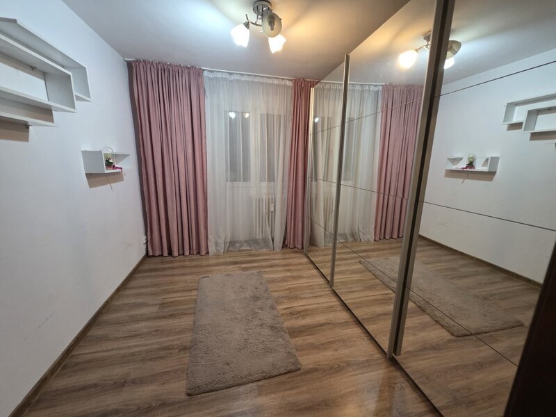 Titan, Liviu Rebreanu, chiar la metrou,